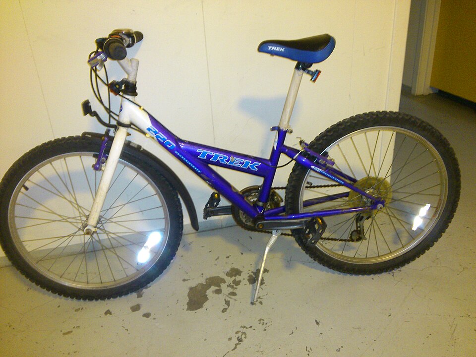 Trek 220 Mountain Track — classic MTB, ready to ride